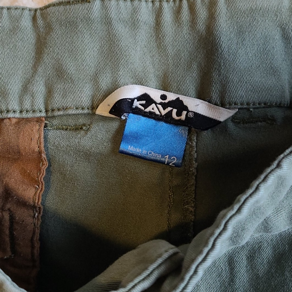 Olive shorts - Picture 3 of 3
